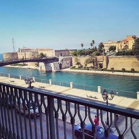 Castello Aragonese Suites Taranto Exterior foto