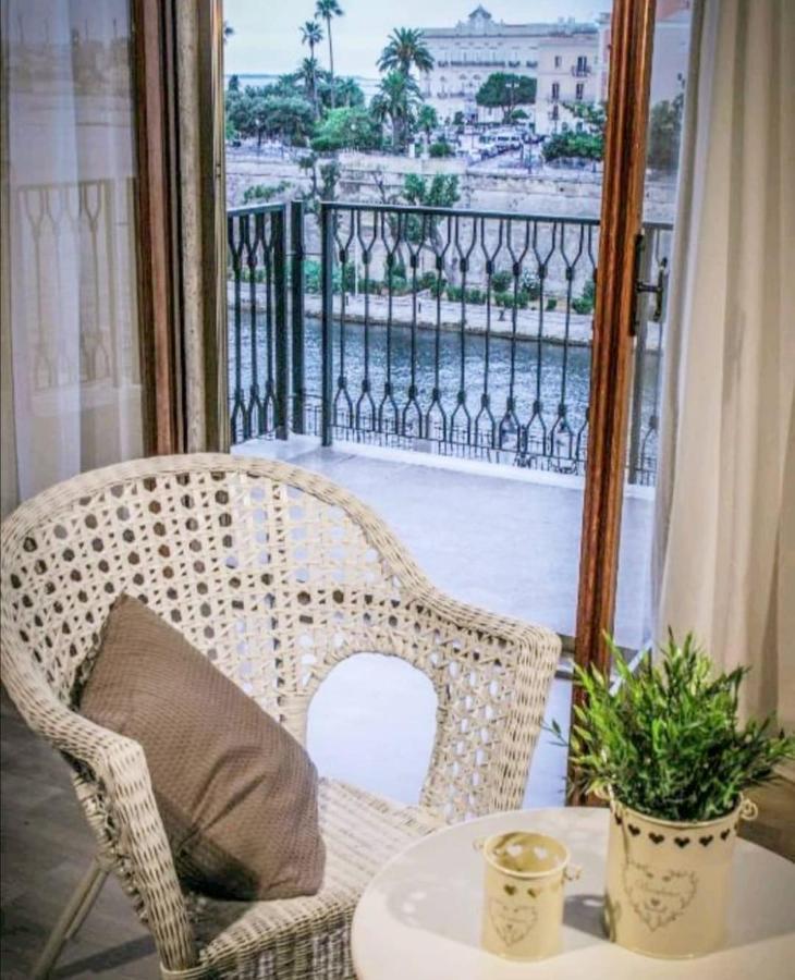 Castello Aragonese Suites Taranto Exterior foto