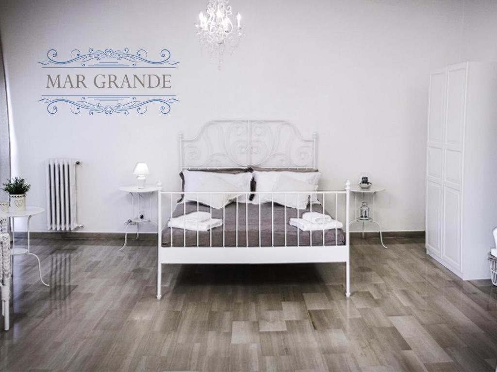 Castello Aragonese Suites Taranto Exterior foto